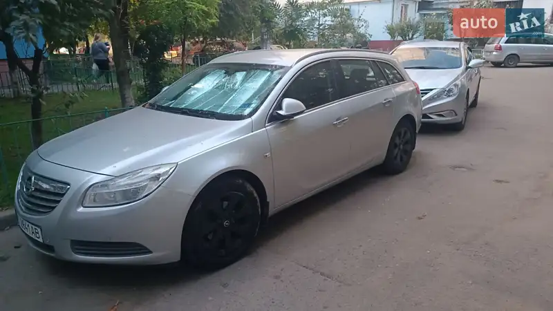 2012 opel insignia