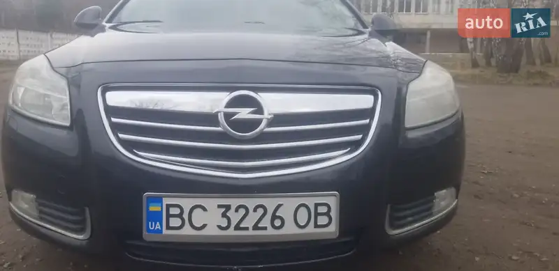 2011 opel insignia