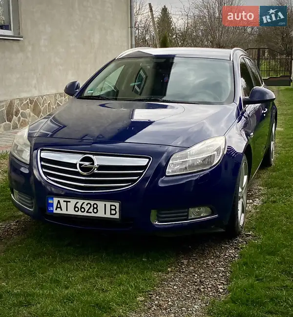 2012 opel insignia