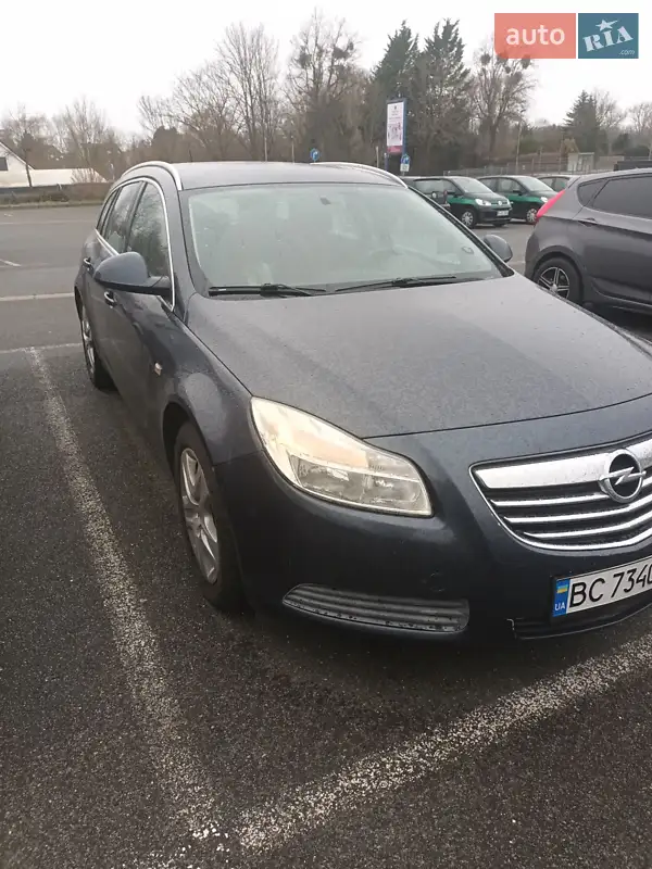 2010 opel insignia