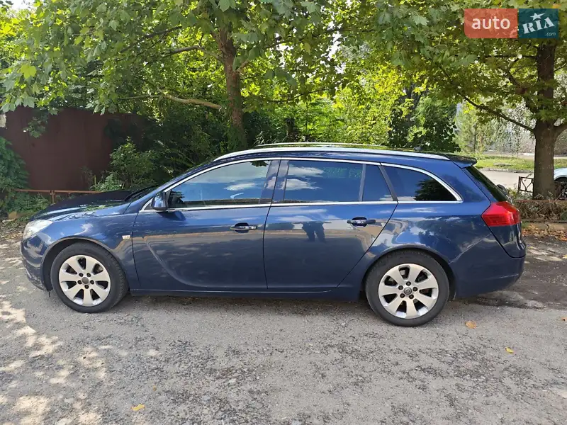 2011 opel insignia sports tourer
