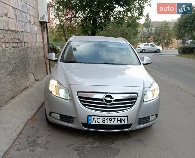 2010 opel insignia