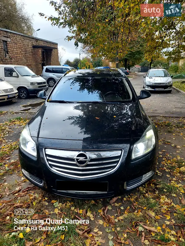 2012 opel insignia