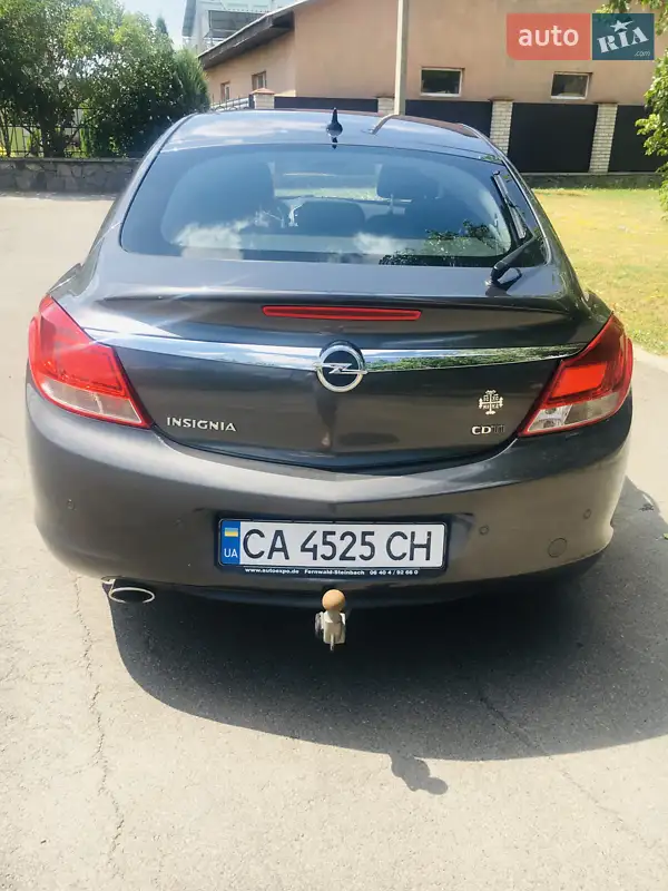 2010 opel insignia