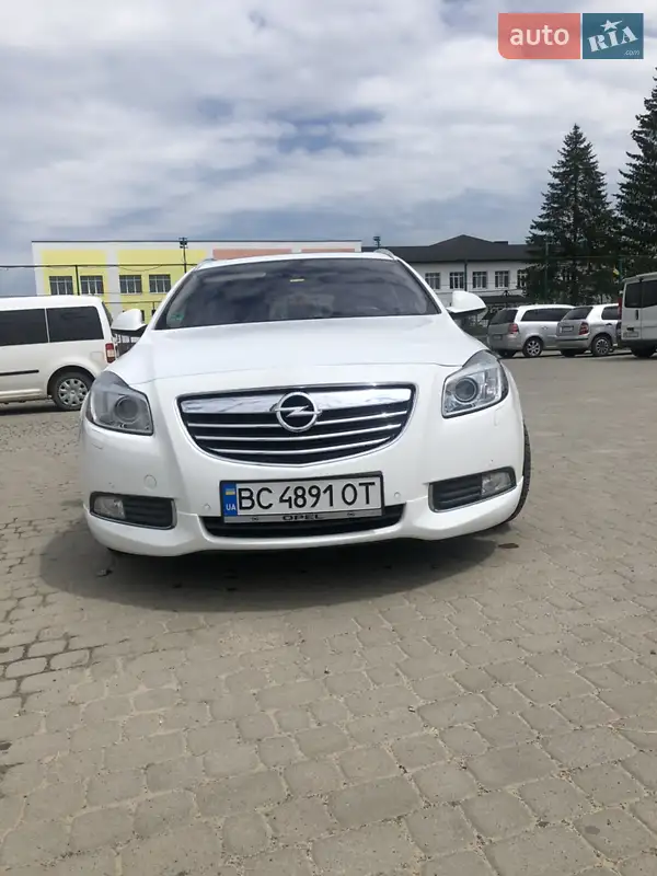 2011 opel insignia