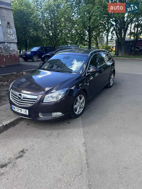 2011 opel insignia