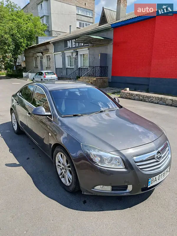 2010 opel insignia