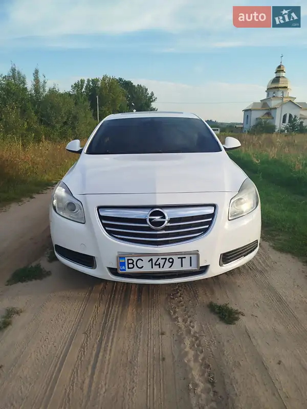 2010 opel insignia