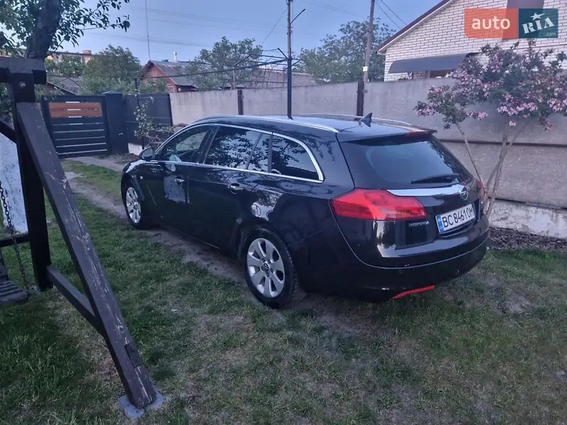 2011 opel insignia