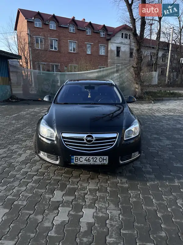 2013 opel insignia