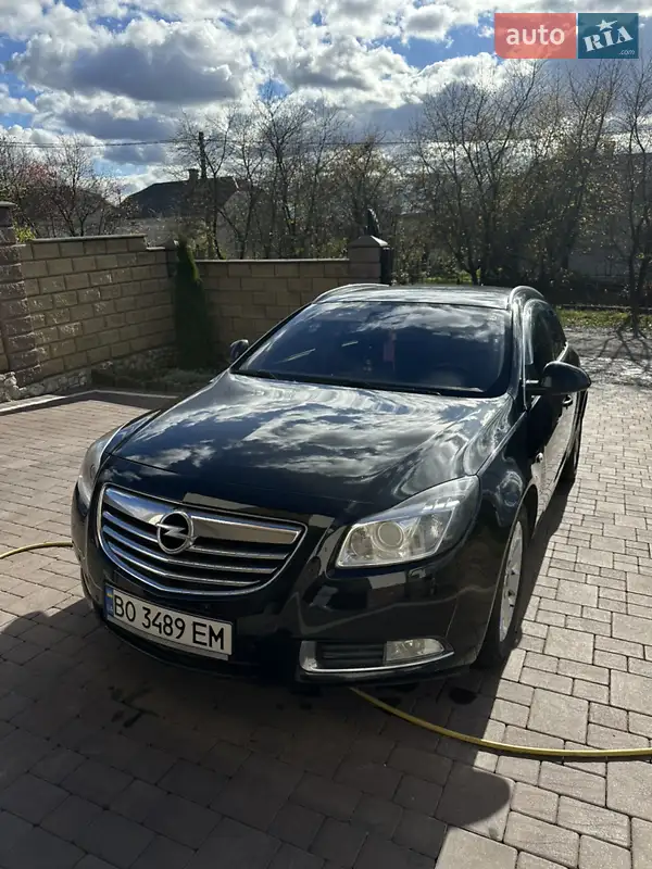 2011 opel insignia