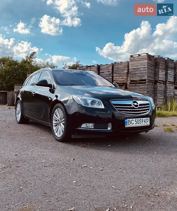 2011 opel insignia