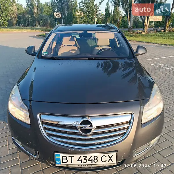 2011 opel insignia