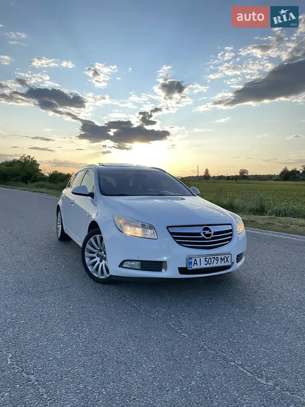 2011 opel insignia