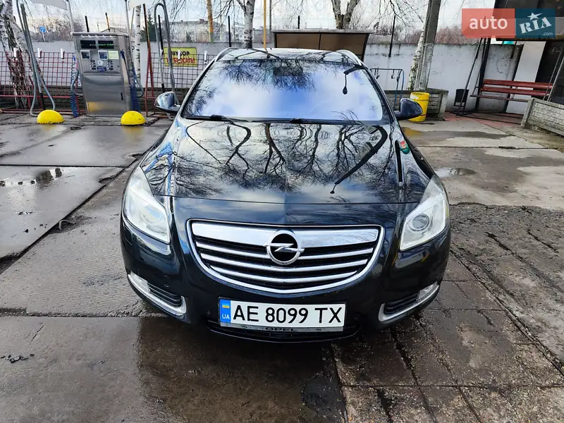 2012 opel insignia
