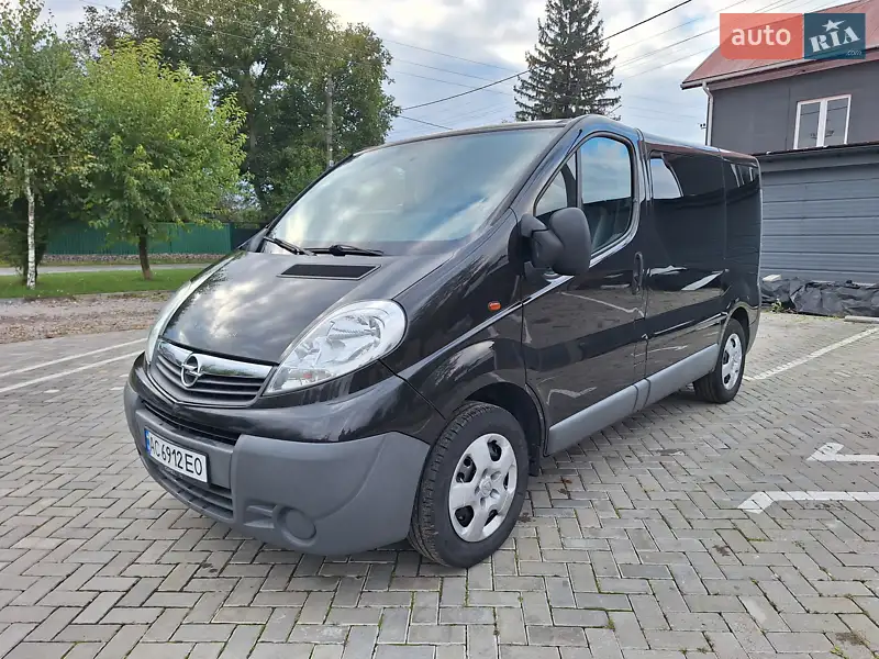 2010 opel vivaro