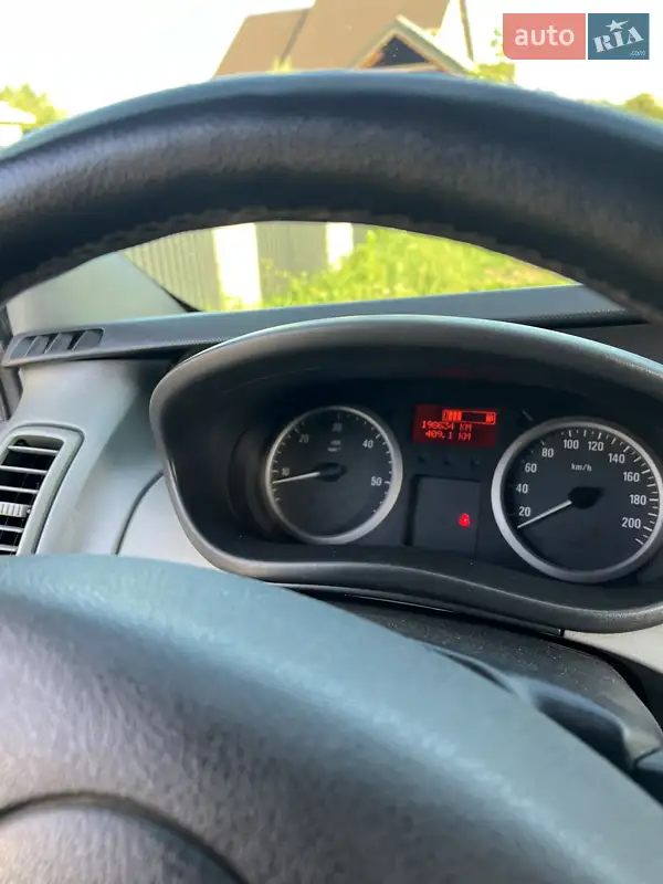 2014 opel vivaro