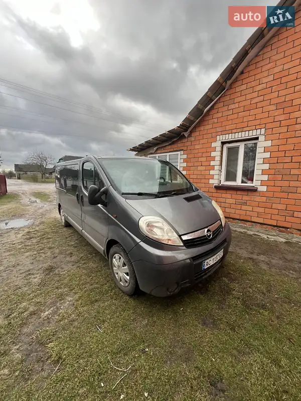 2012 opel vivaro