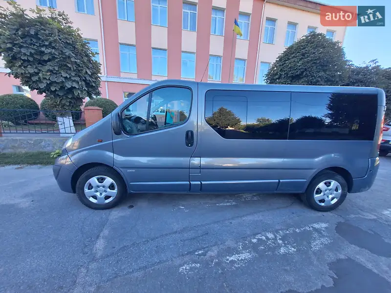2011 opel vivaro