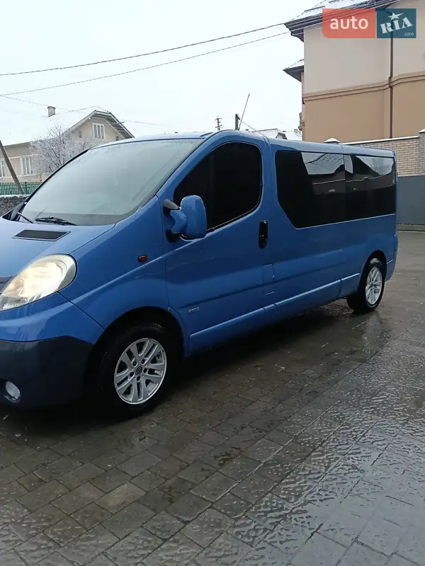 2011 opel vivaro