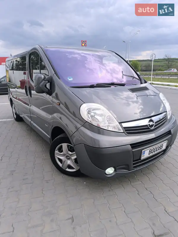 2011 opel vivaro