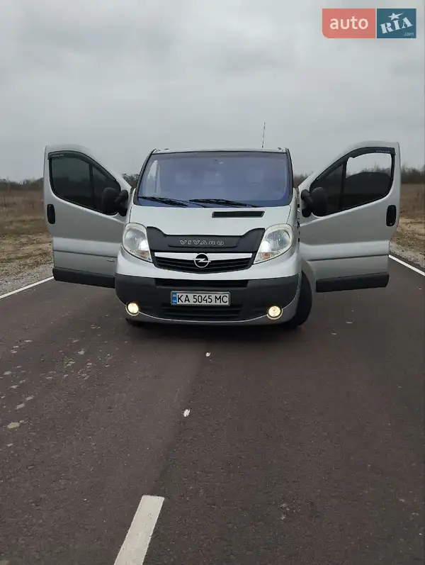 2008 opel vivaro