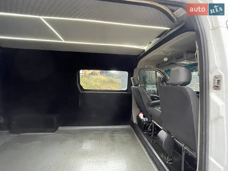 2013 opel movano