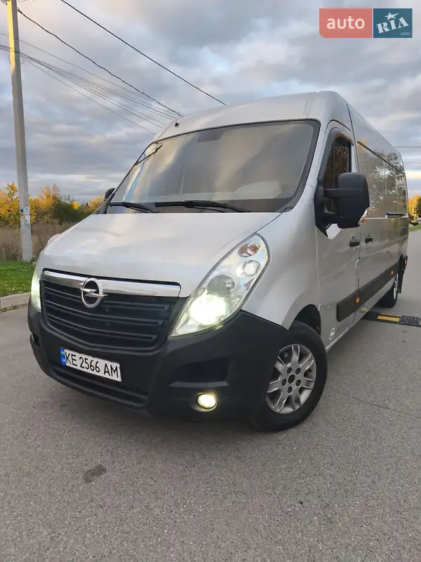 2014 opel movano