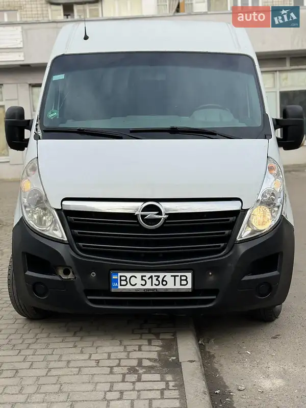 2011 opel movano