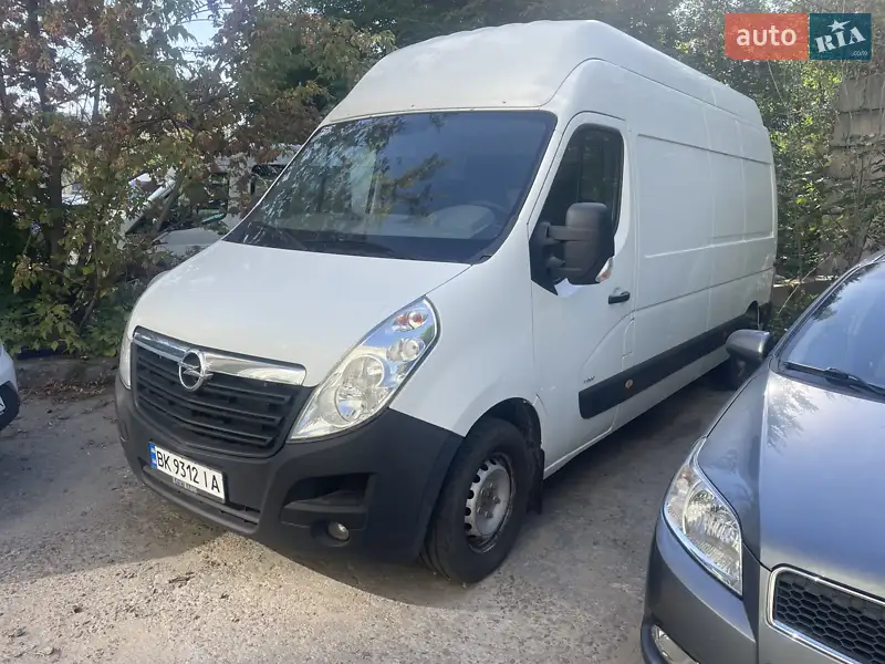 2017 opel movano
