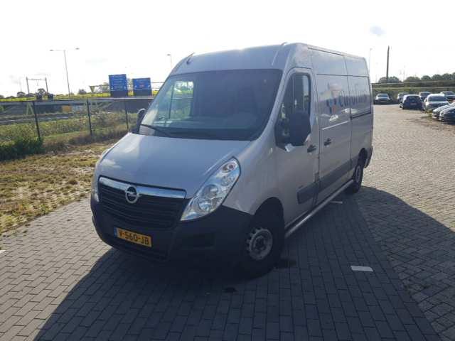 2017 opel movano