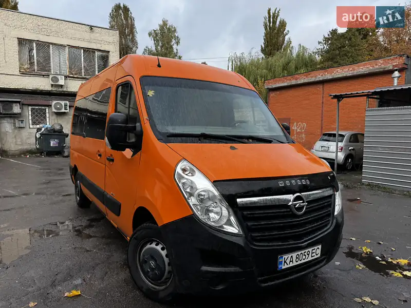 2012 opel movano