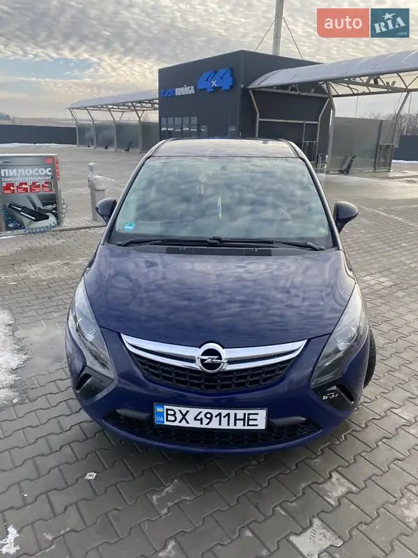 2014 opel zafira tourer