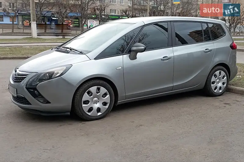 2011 opel zafira