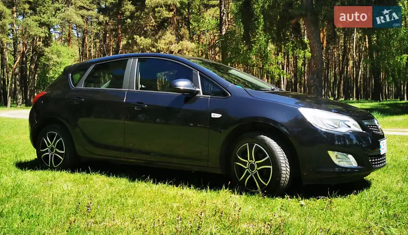 2011 opel astra
