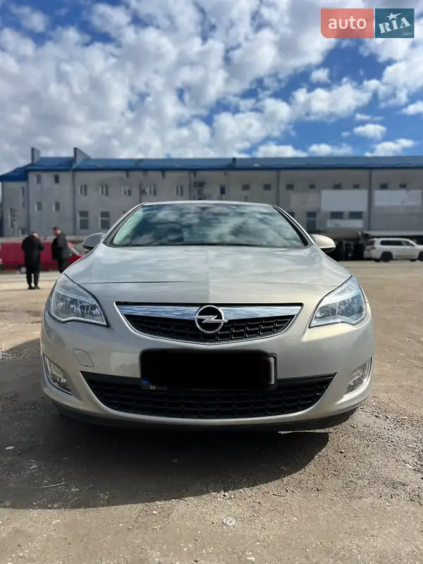 2010 opel astra
