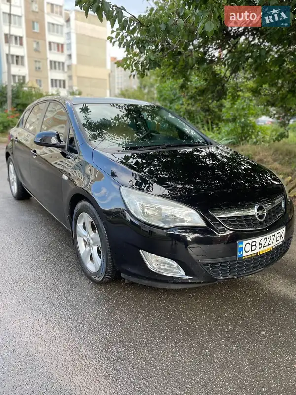 2011 opel astra