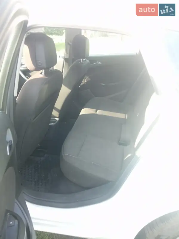 2014 opel astra