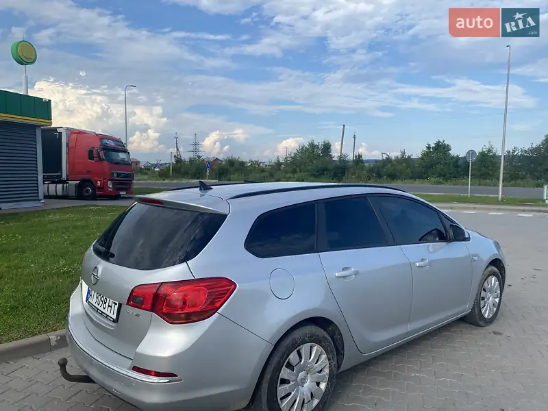 2014 opel astra