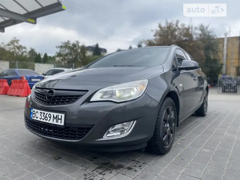 2010 opel astra