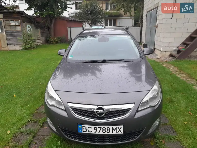 2010 opel astra sports tourer