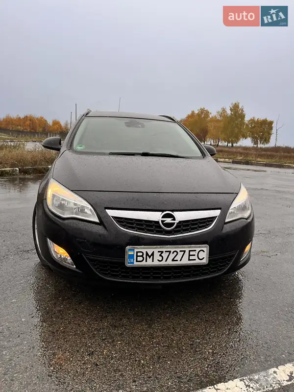 2011 opel astra