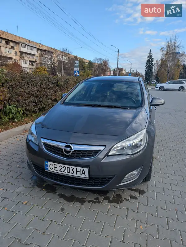 2011 opel astra