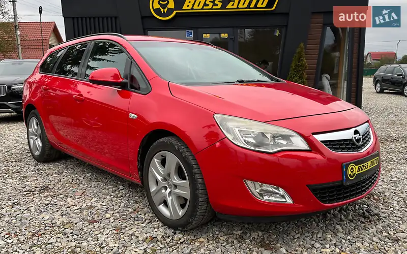 2011 opel astra