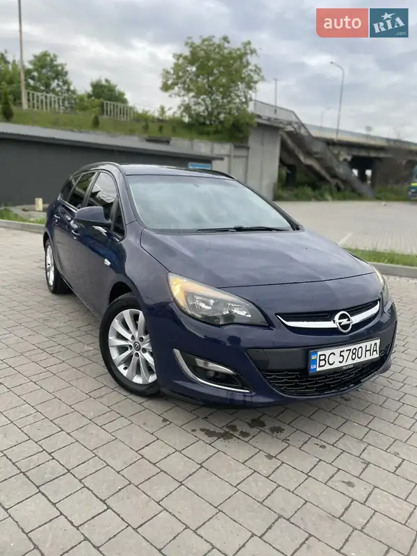 2013 opel astra sports tourer