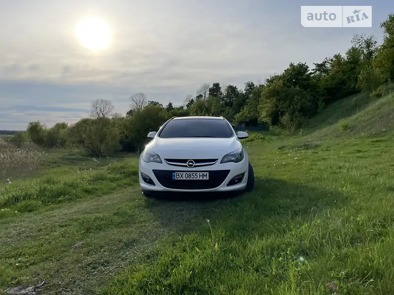 2013 opel astra sports tourer