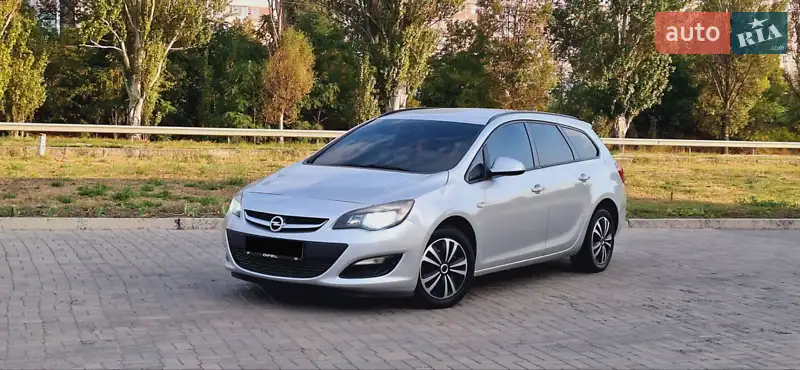2014 opel astra
