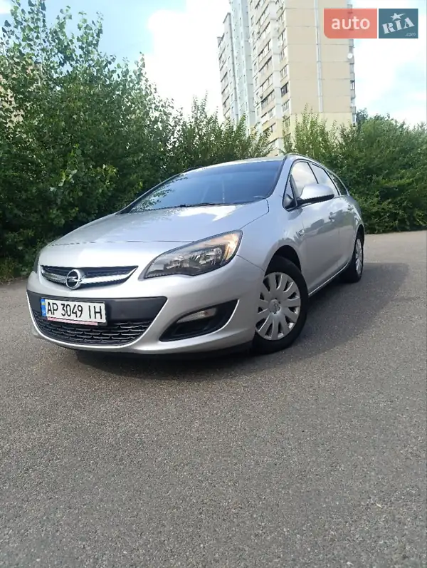 2013 opel astra-sports-tourer