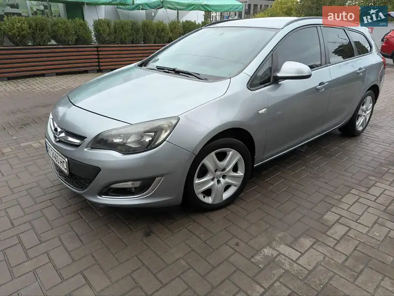 2013 opel astra sports tourer