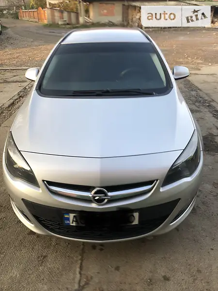 2013 opel astra